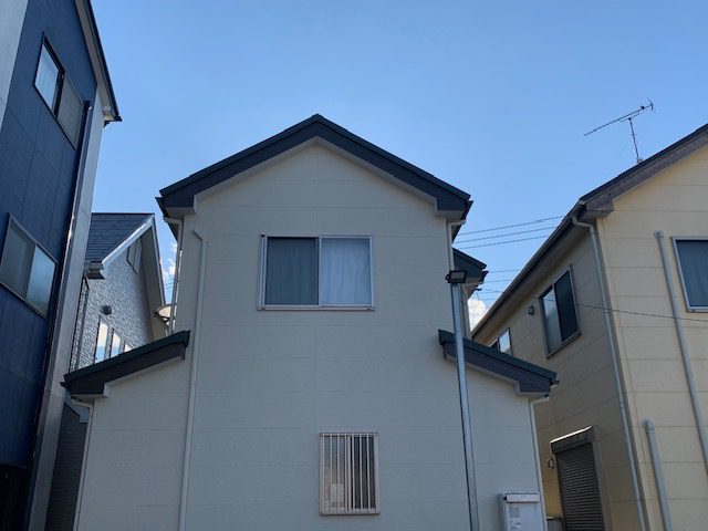 ひときわ目立つ素敵なお家に