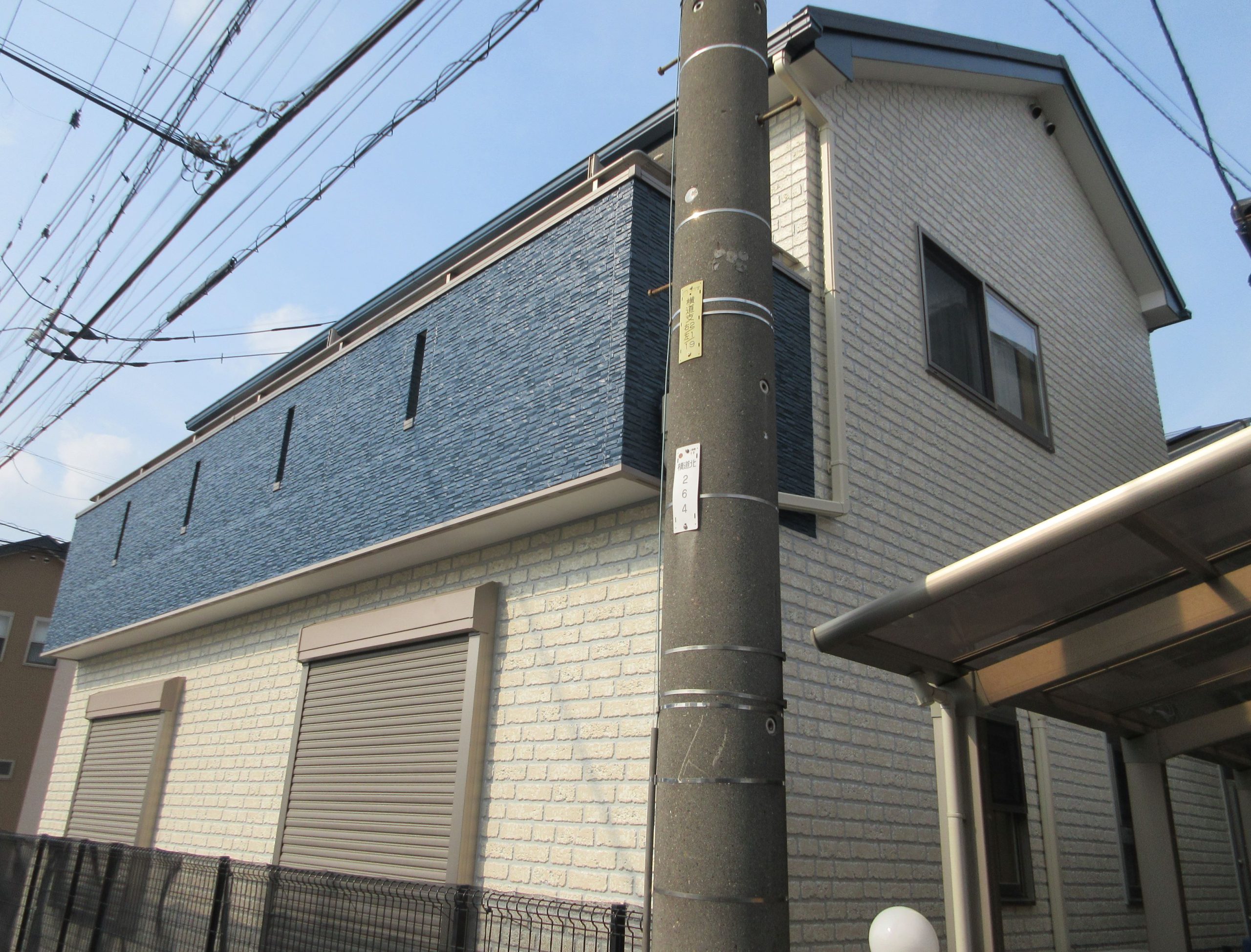 屋根カバーと超低汚染塗料で新築時の感動をもう一度！