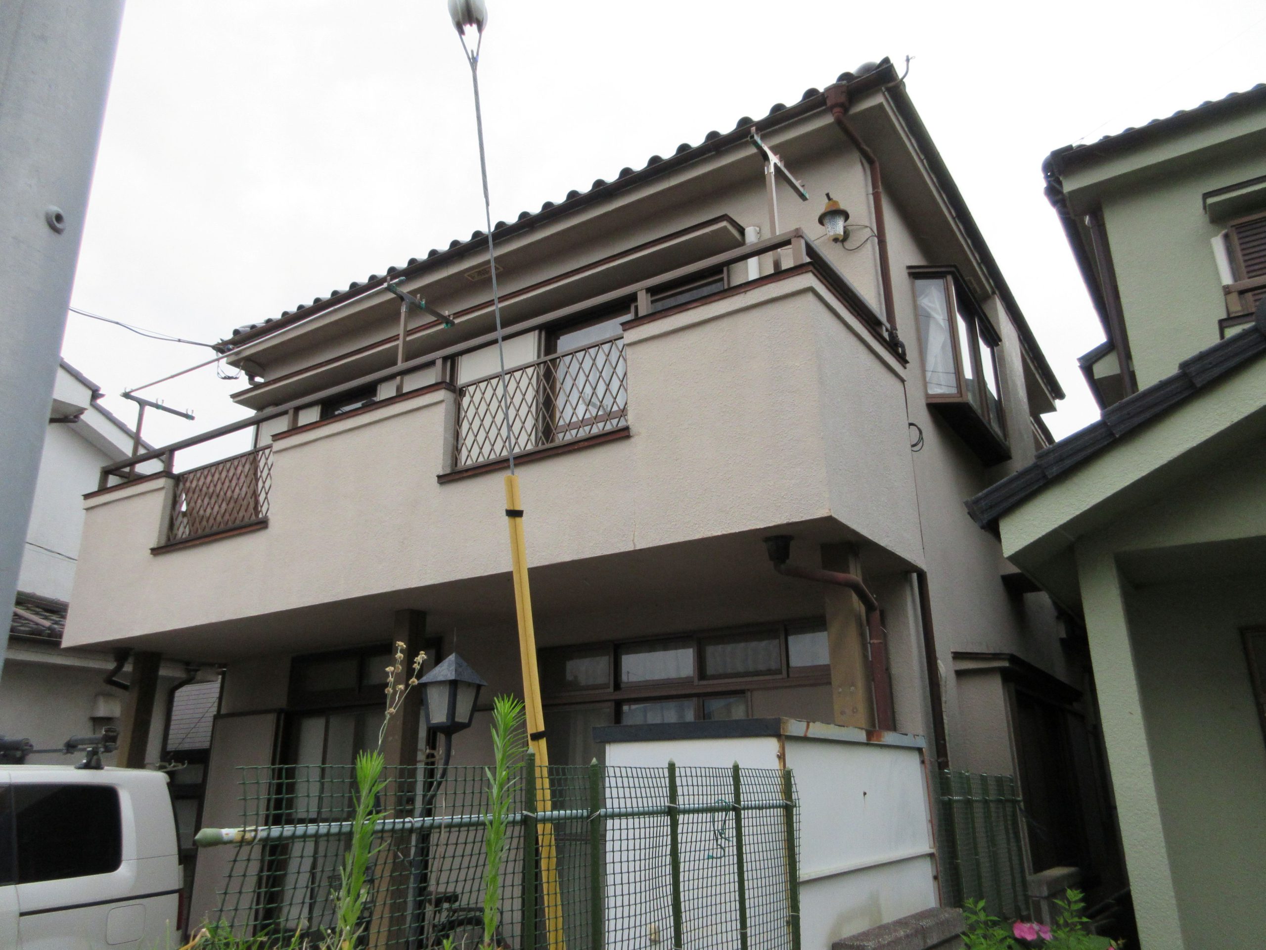 ブルーグレーの色で落ち着いた印象に