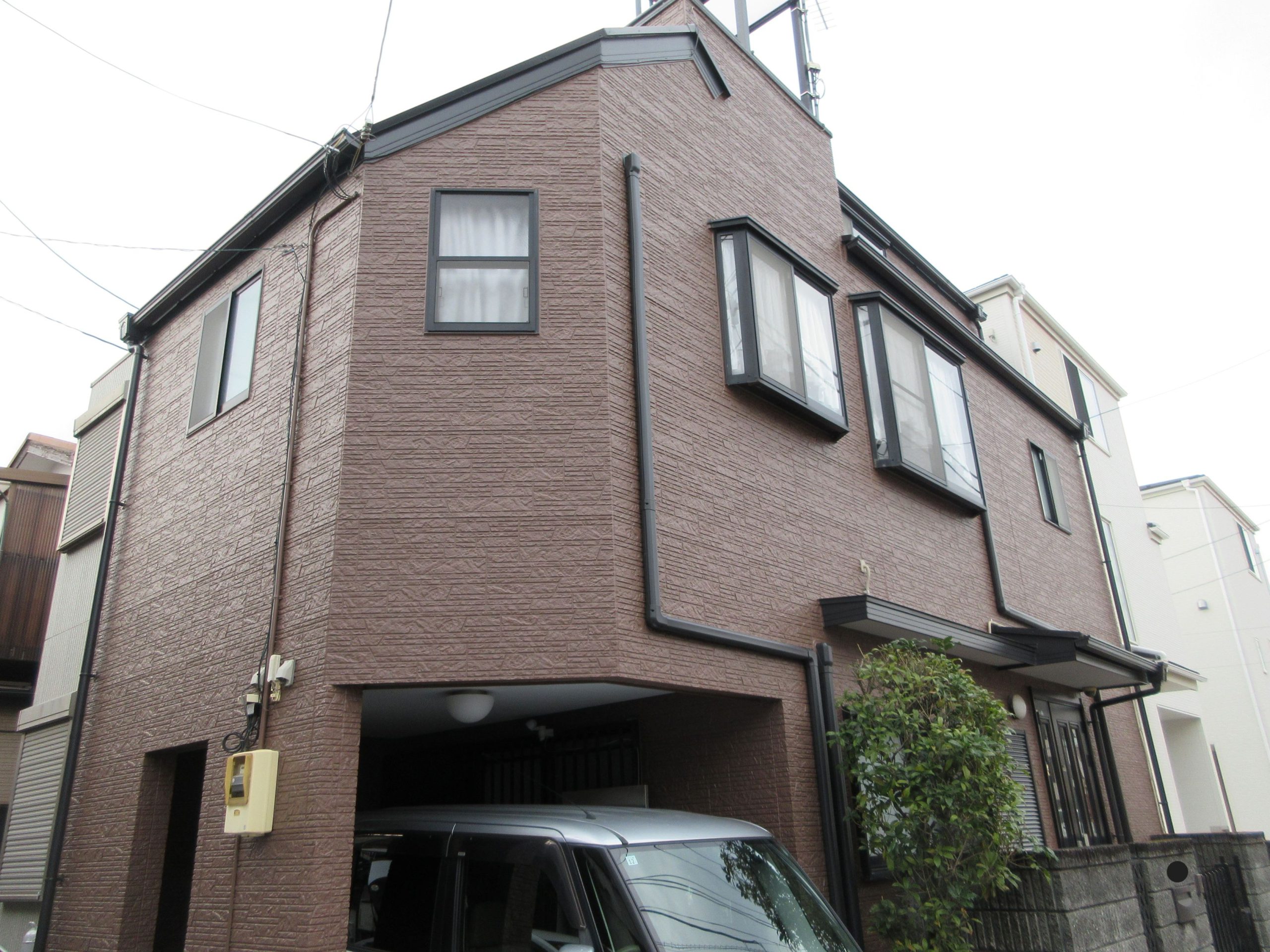 とても重厚感のあるステキなお家になりました！